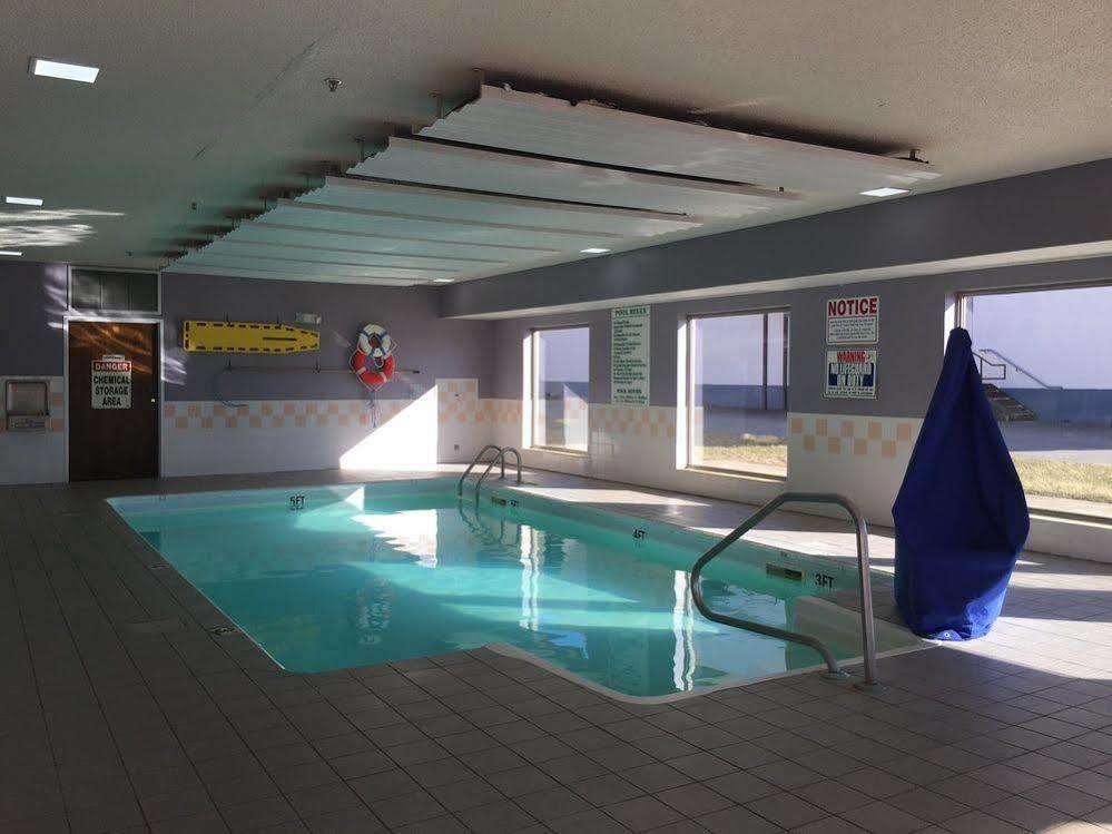 Super 8 By Wyndham Kokomo Exterior foto